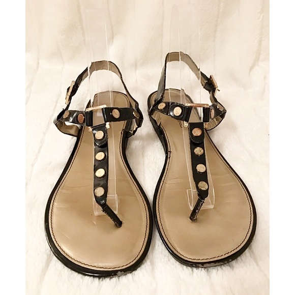 BANDOLINO Sz 9 Studded Black Patent T-Strap Sandal - Picture 3 of 6